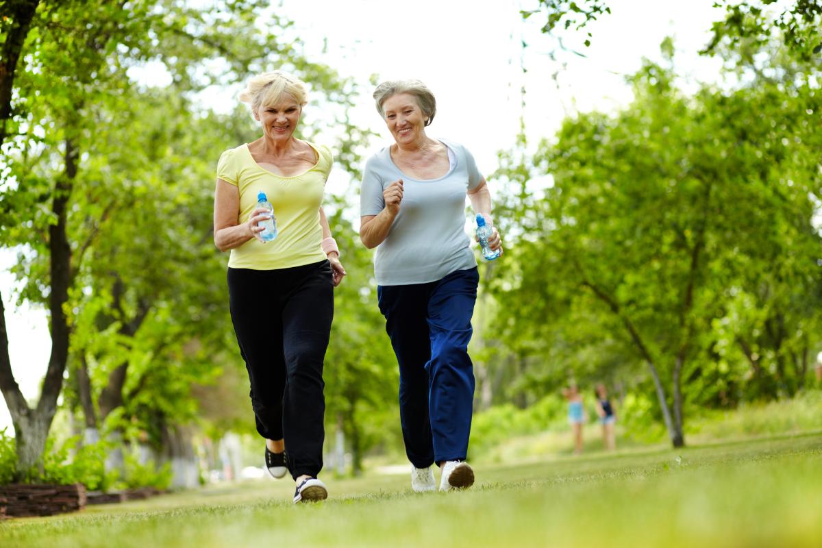 Jak schudnąć po 60 roku życia? Wskazówki, zalecenia, skuteczne diety dla seniora 