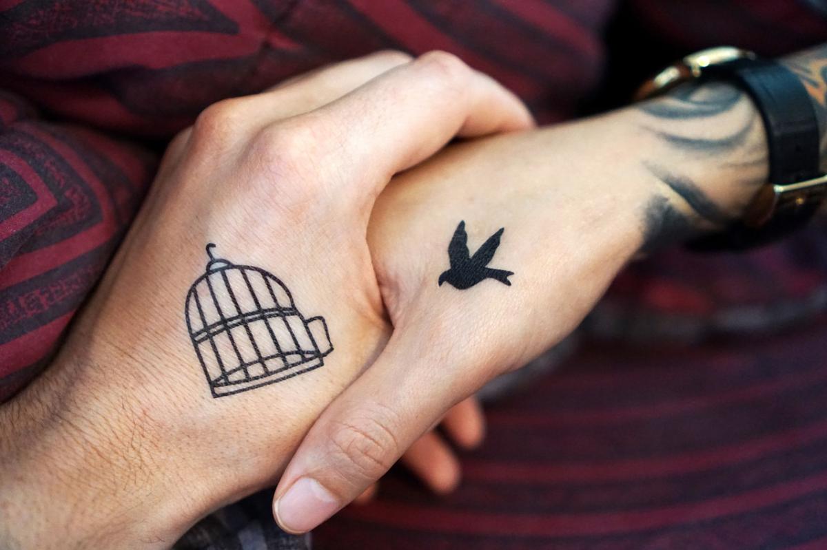Propozycje na minimalistyczny tatuaż dla kobiety