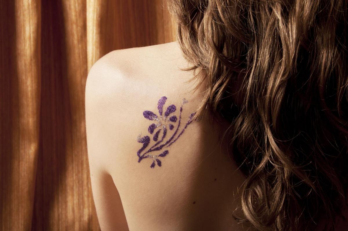 Tatuaże na rękę dla dziewczyn - galeria 